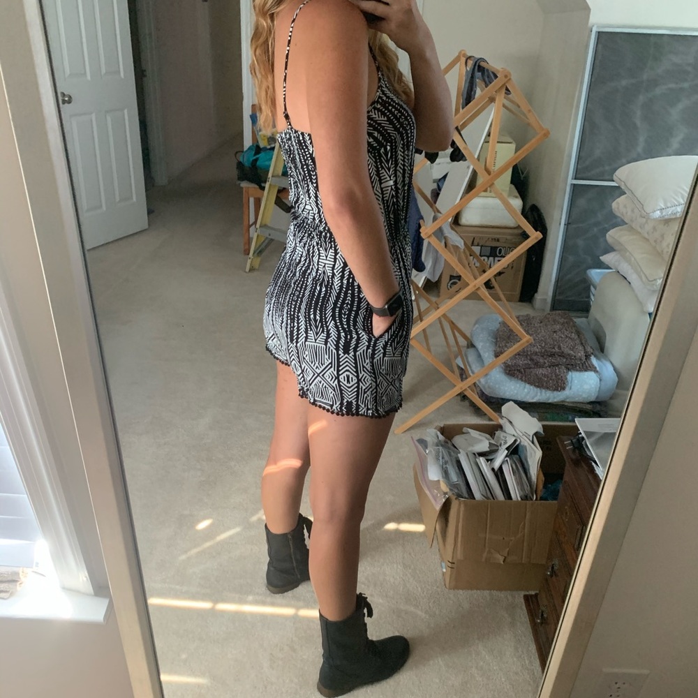 Mossimo Romper - Picture 9 of 9